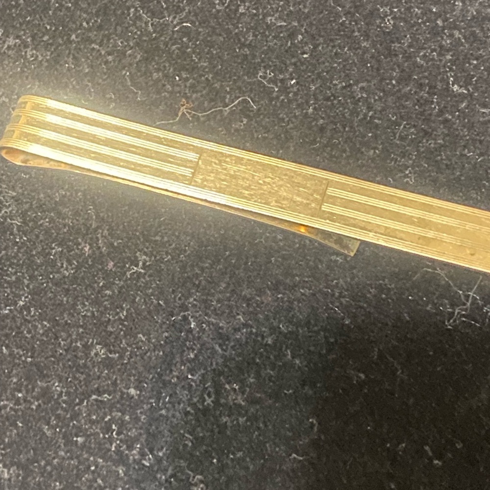 Krementz 12K Gold-Filled 3 in. Striped Tie Clip/Bar Work or Formal Occasion